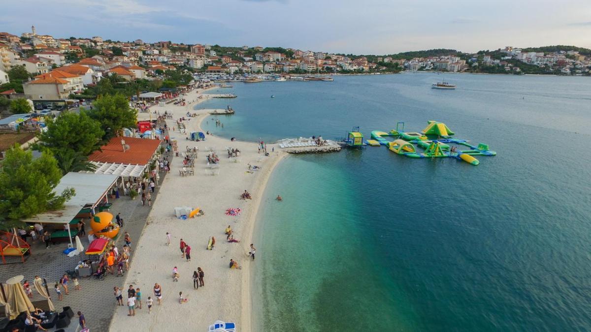 Apartmani Emil Trogir Buitenkant foto