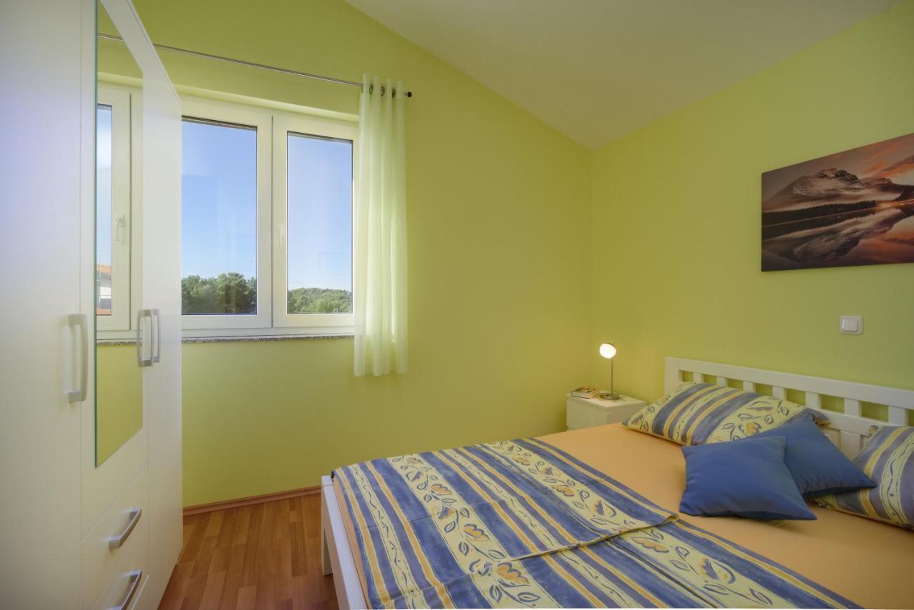 Apartmani Emil Trogir Buitenkant foto