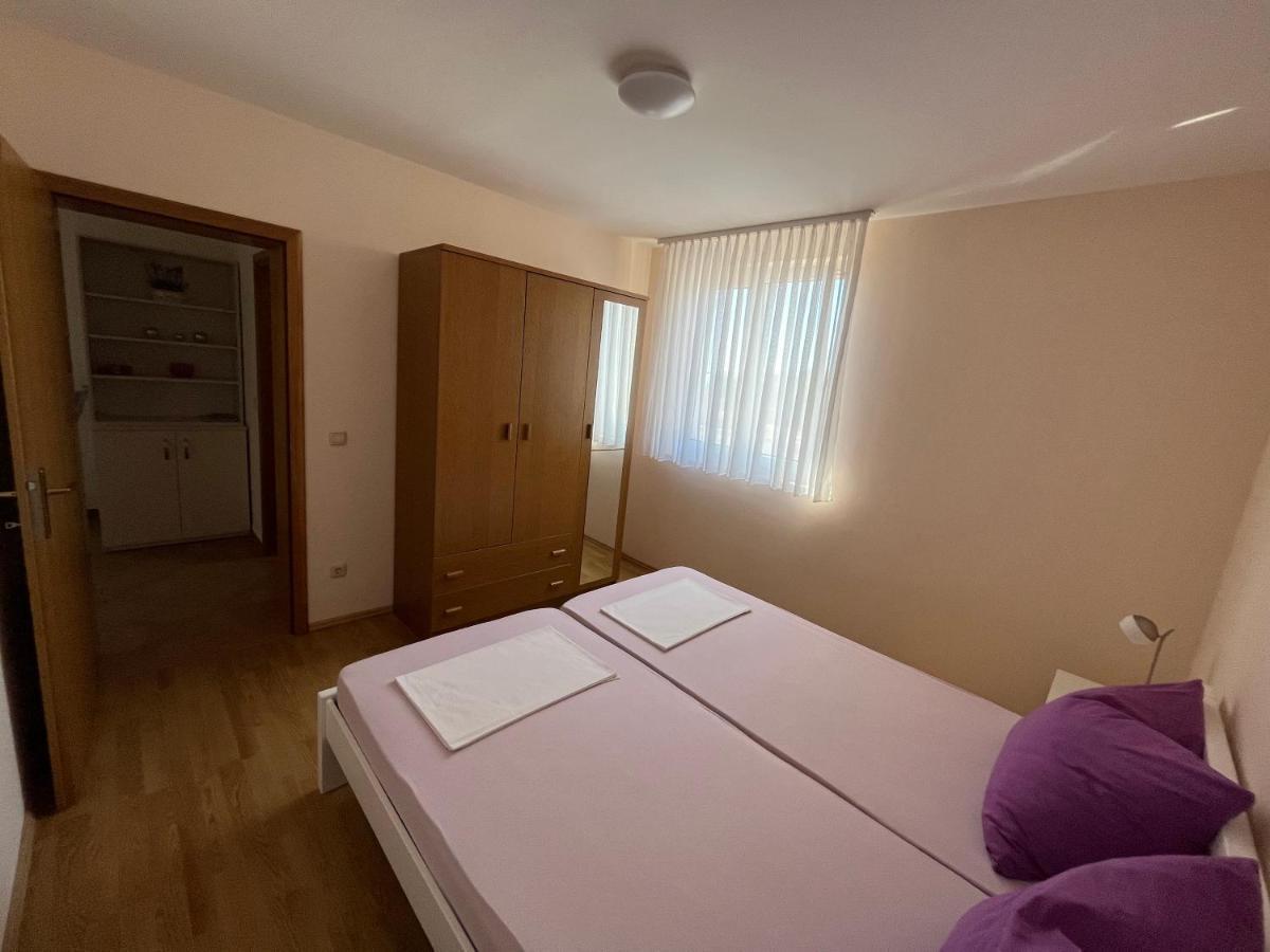 Apartmani Emil Trogir Buitenkant foto