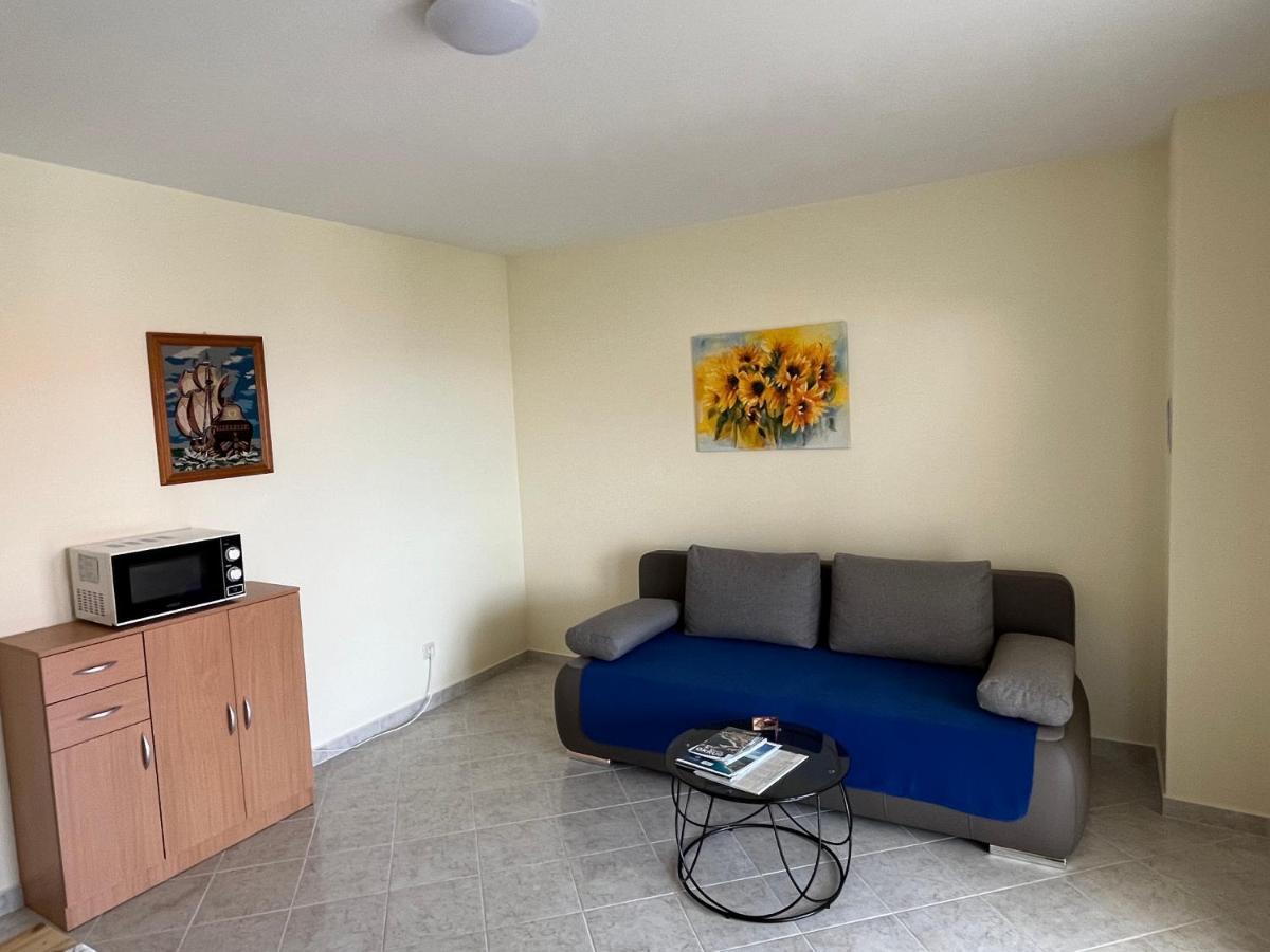 Apartmani Emil Trogir Buitenkant foto